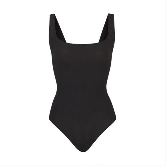 SKIMS Tops - NWT Skims Cotton Rib Bodysuit Size XS